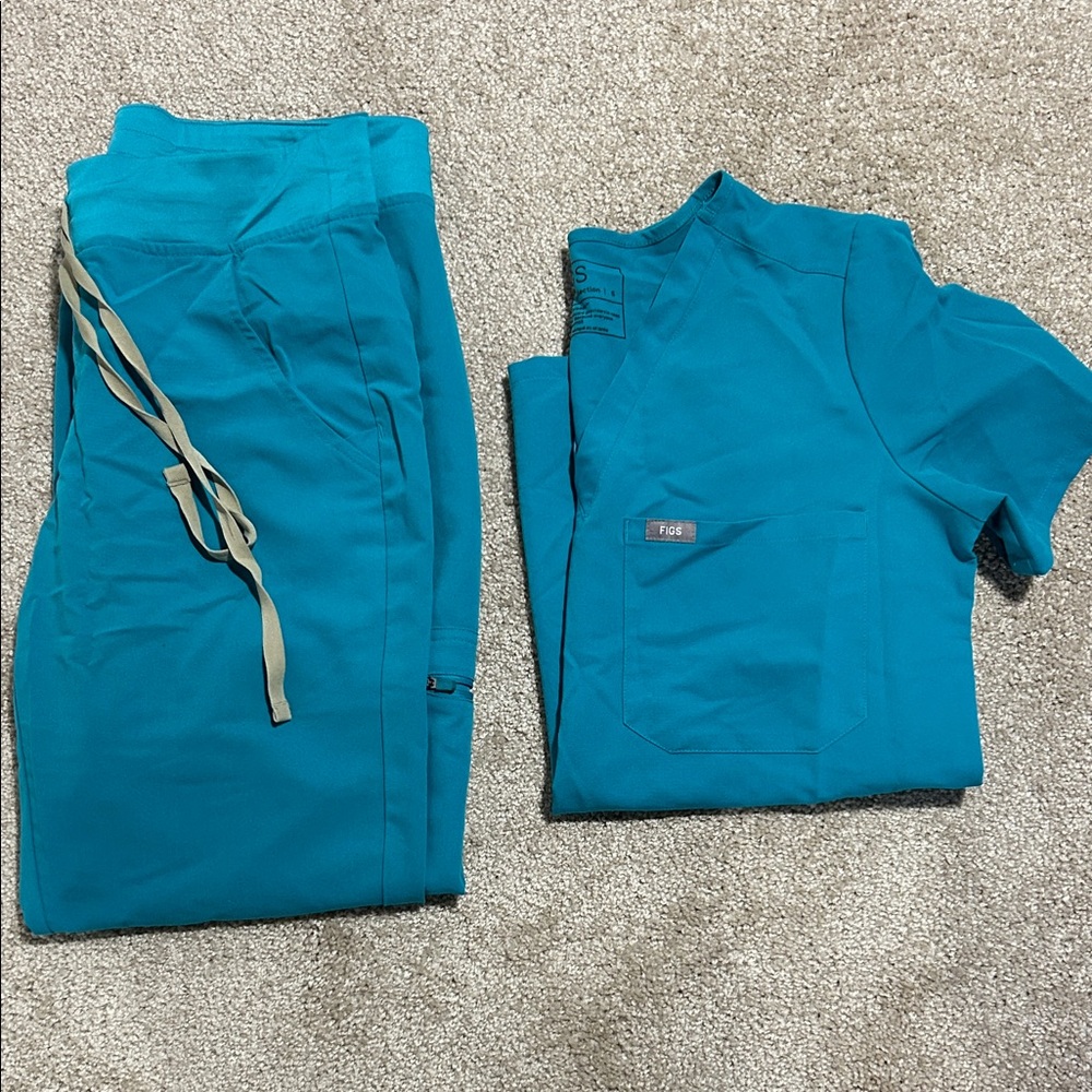 Figs teal set